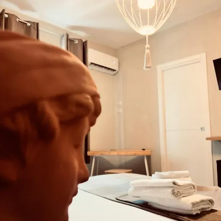 Agrigento Bed 4*